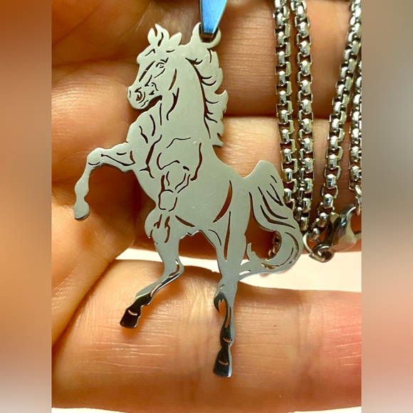 Silver Horse Pendant Necklace. Stainless steel - Picture 4 of 5